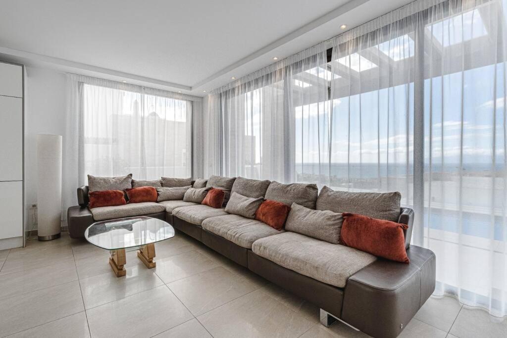 Villa Riviera De 4 Dormitorios Con Piscina. Costa Adeje  ภายนอก รูปภาพ
