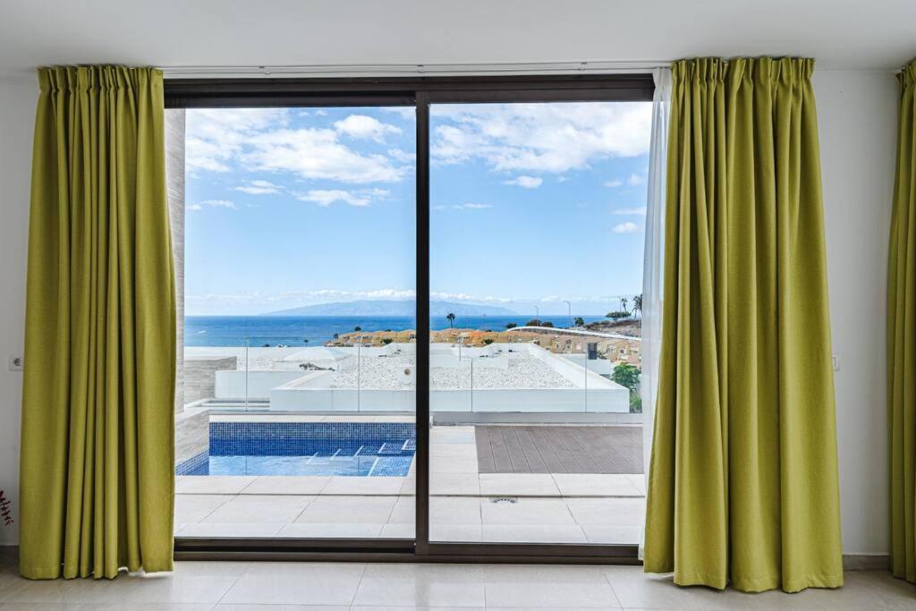 Villa Riviera De 4 Dormitorios Con Piscina. Costa Adeje  ภายนอก รูปภาพ