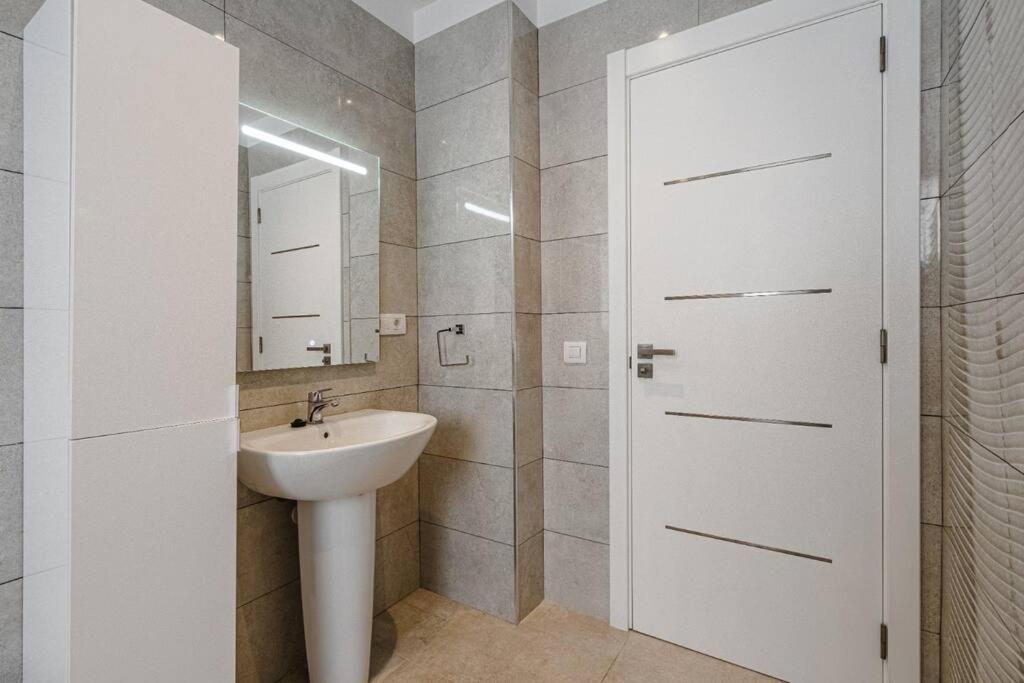 Villa Riviera De 4 Dormitorios Con Piscina. Costa Adeje  ภายนอก รูปภาพ
